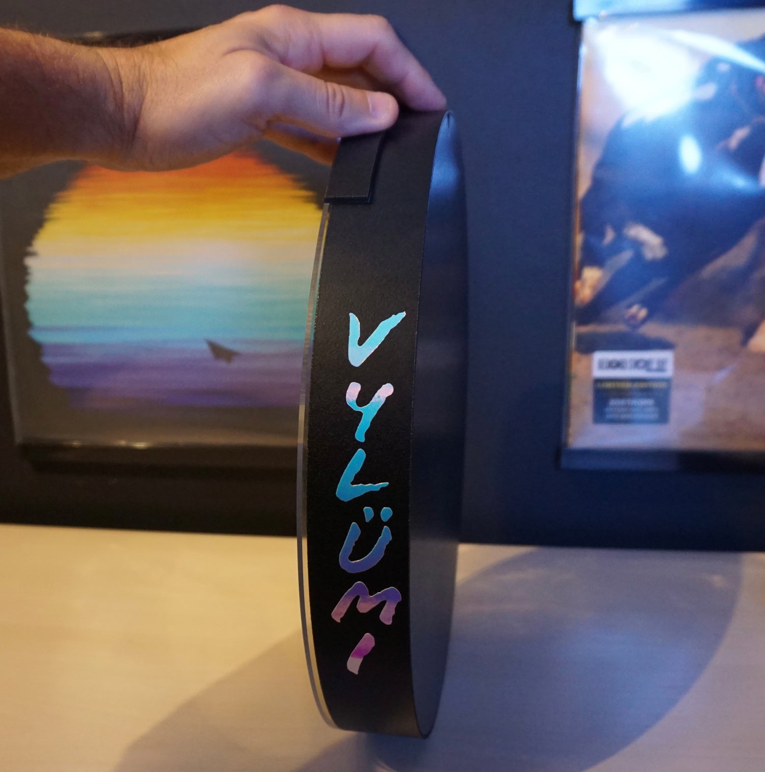 Vüe V2.0 - Vinyl Record Display