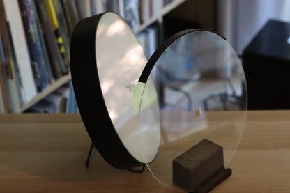 Vylümi Nova Vinyl Record Display with Dustcover- Early bird Kickstarter Reservation